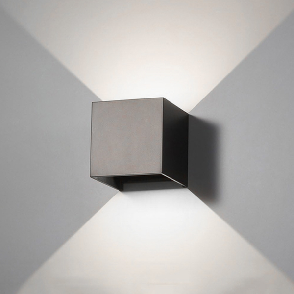 Applique da muro alluminio con 2 led 10x10x8cm